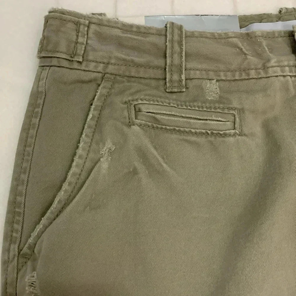 Women’s Old Navy Distressed Khaki Skirt Size 0 NEW WITH TAGS - Picture 7 of 8